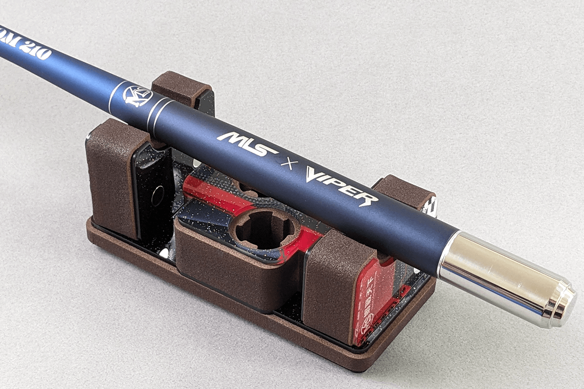 平放釣竿的樣子